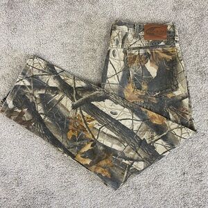 Vintage 90s realtree camo pro gear‎ by wrangler jeans
